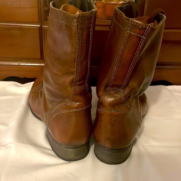 Steven Madden women’s leather boots - Picture 3 of 7
